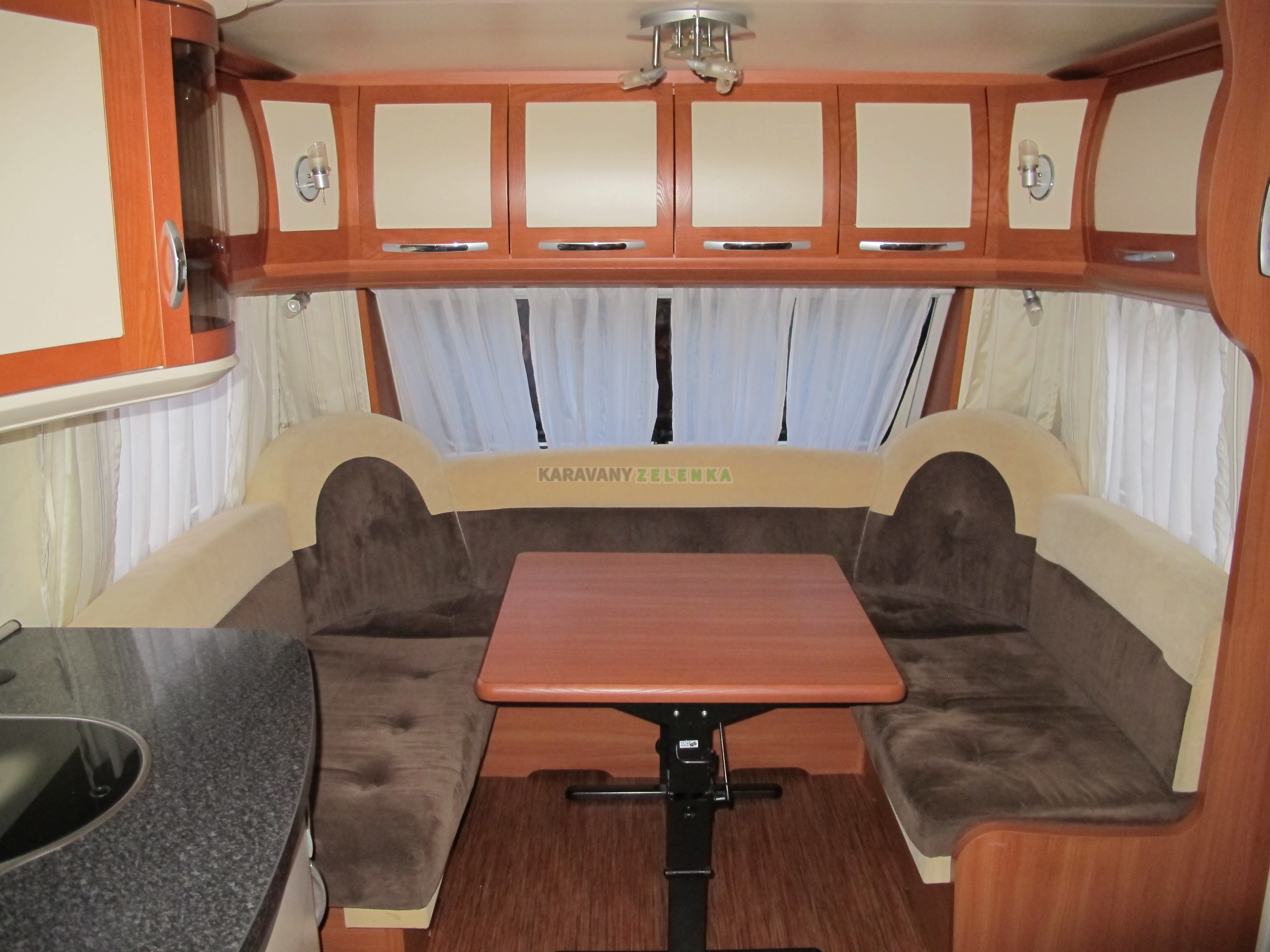 Karavan HOBBY 560 WLU Karavany Zelenka Pečky 602 692 885