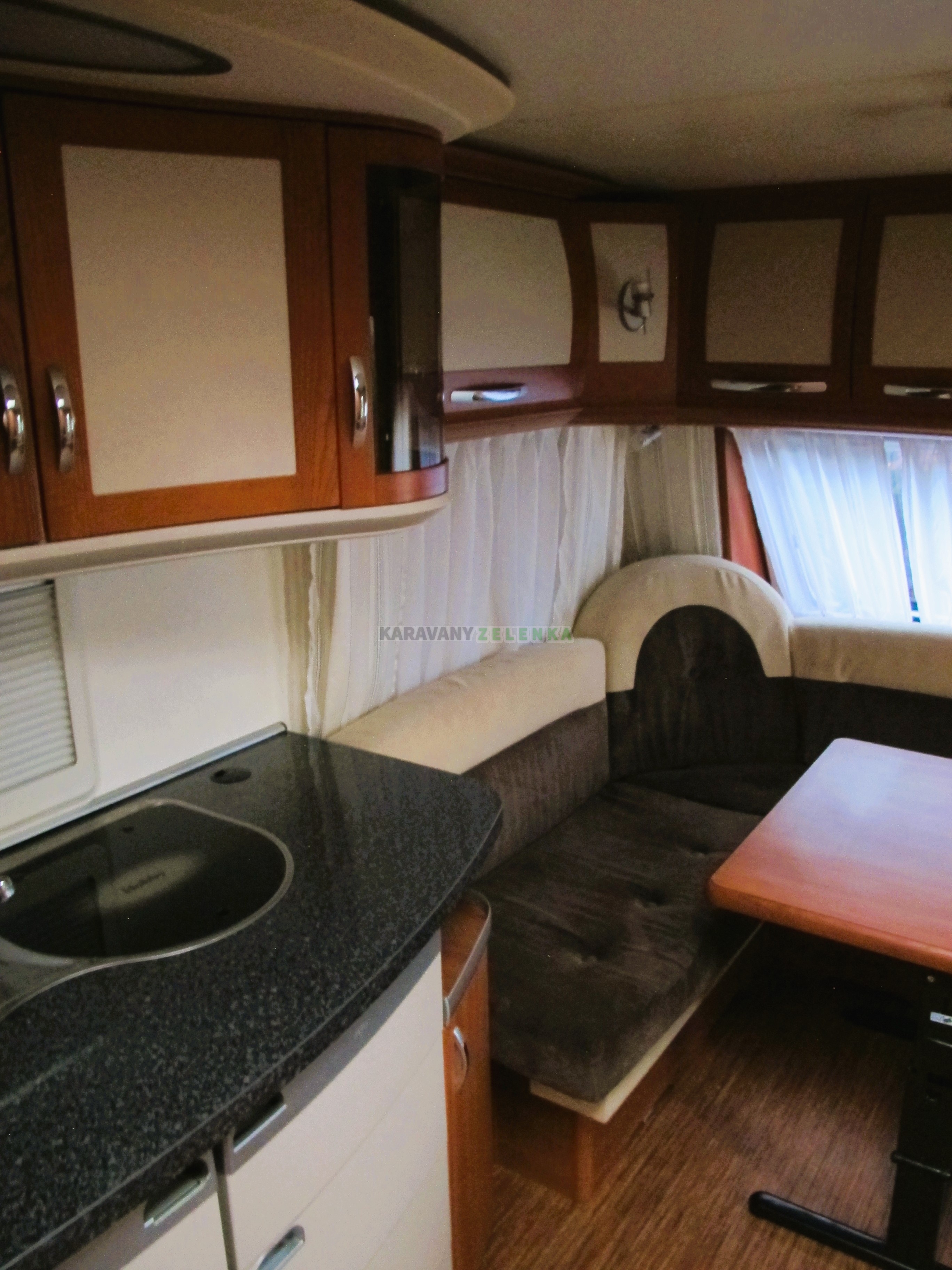 Karavan HOBBY 560 WLU Karavany Zelenka Pečky 602 692 885