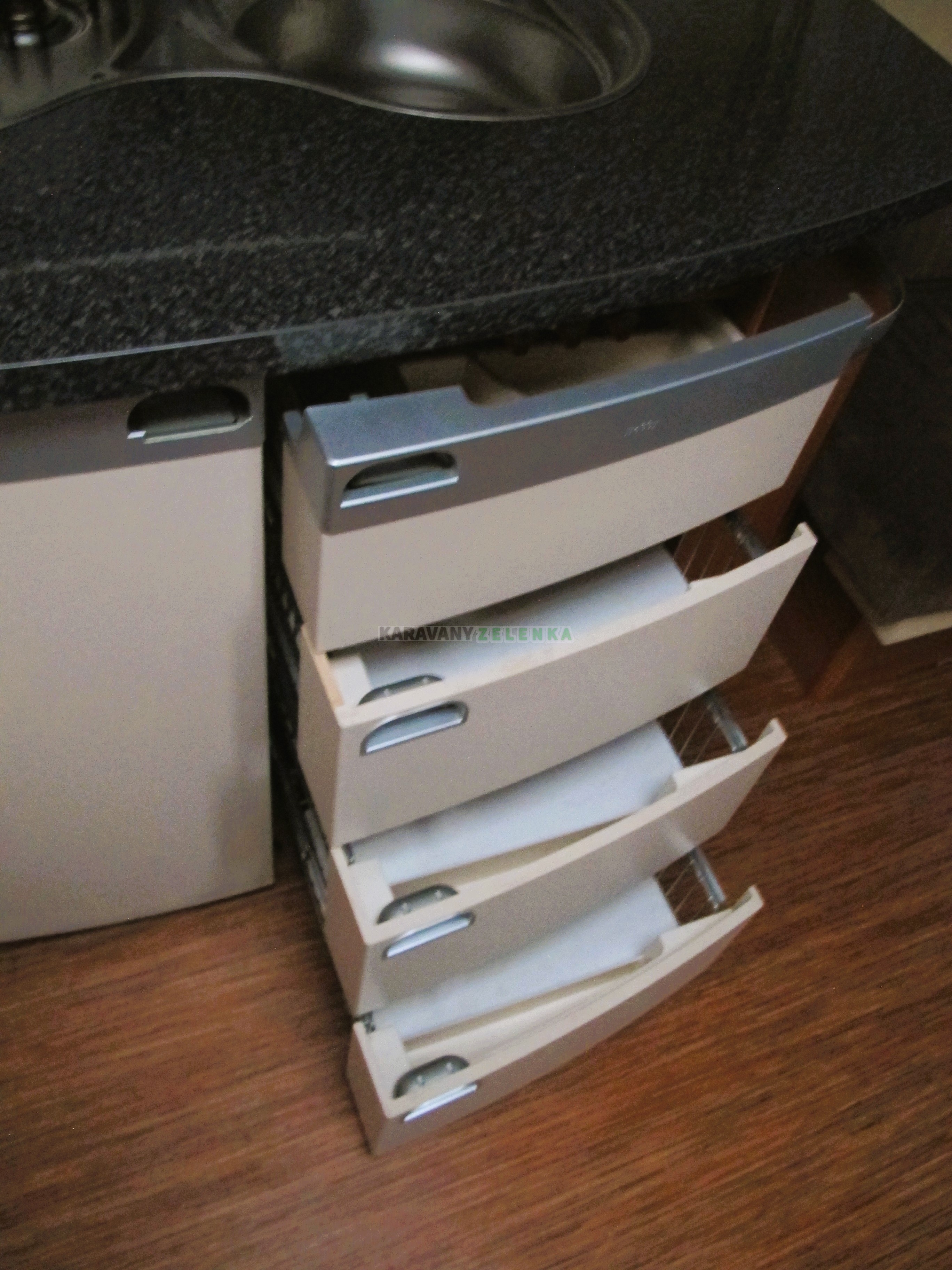 Karavan HOBBY 560 WLU Karavany Zelenka Pečky 602 692 885