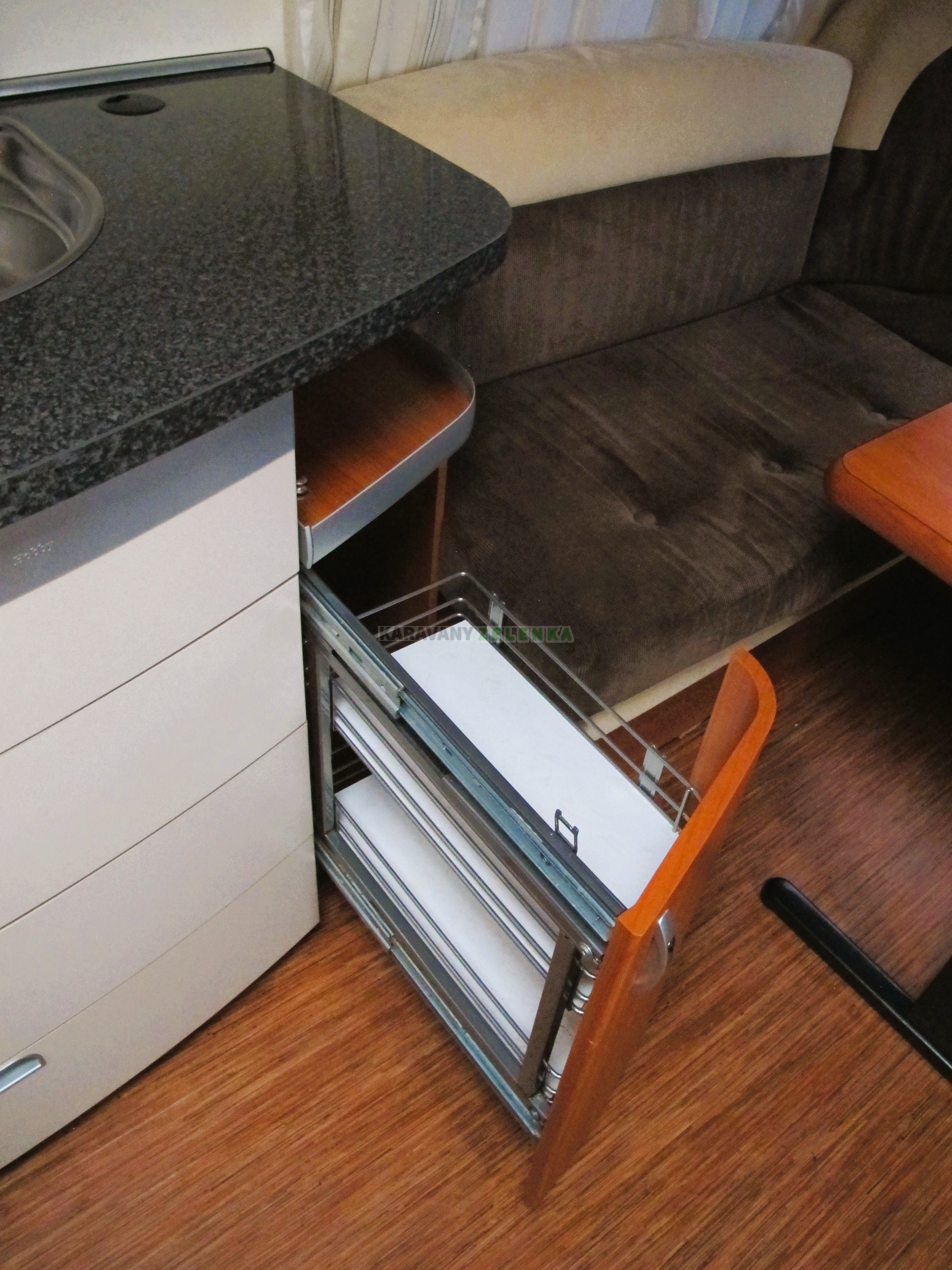 Karavan HOBBY 560 WLU Karavany Zelenka Pečky 602 692 885