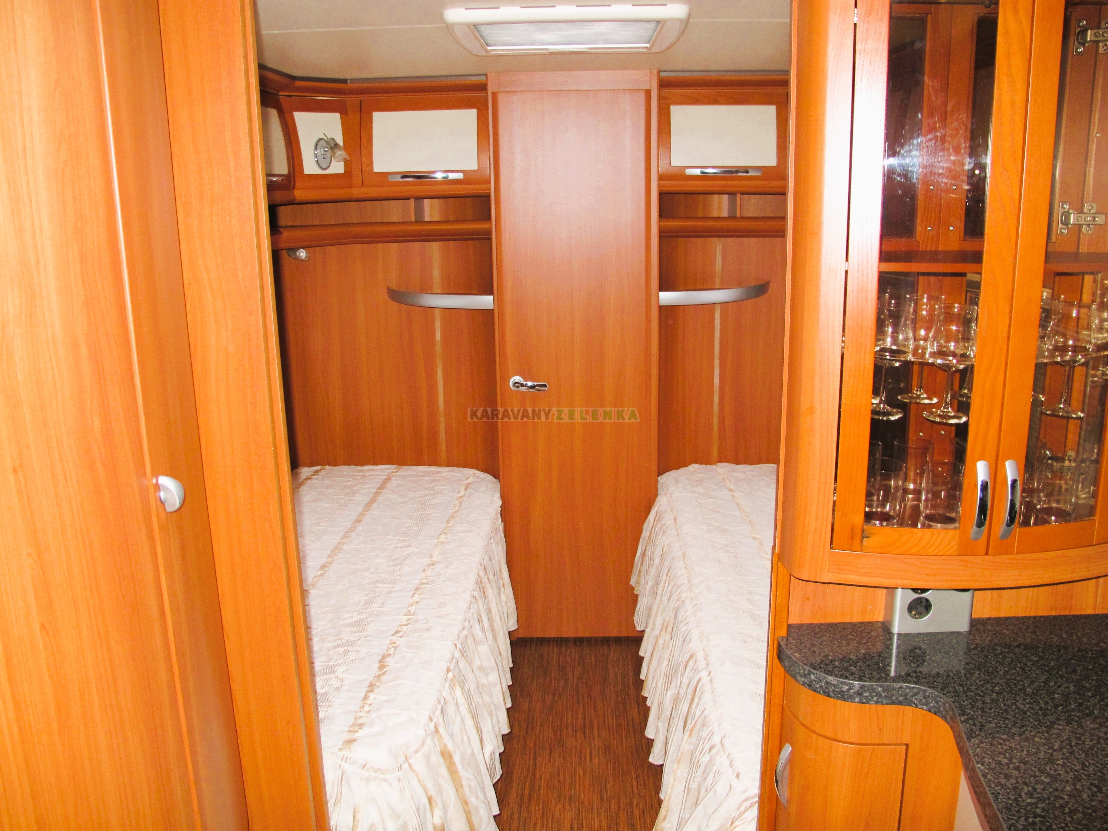 Karavan HOBBY 560 WLU Karavany Zelenka Pečky 602 692 885