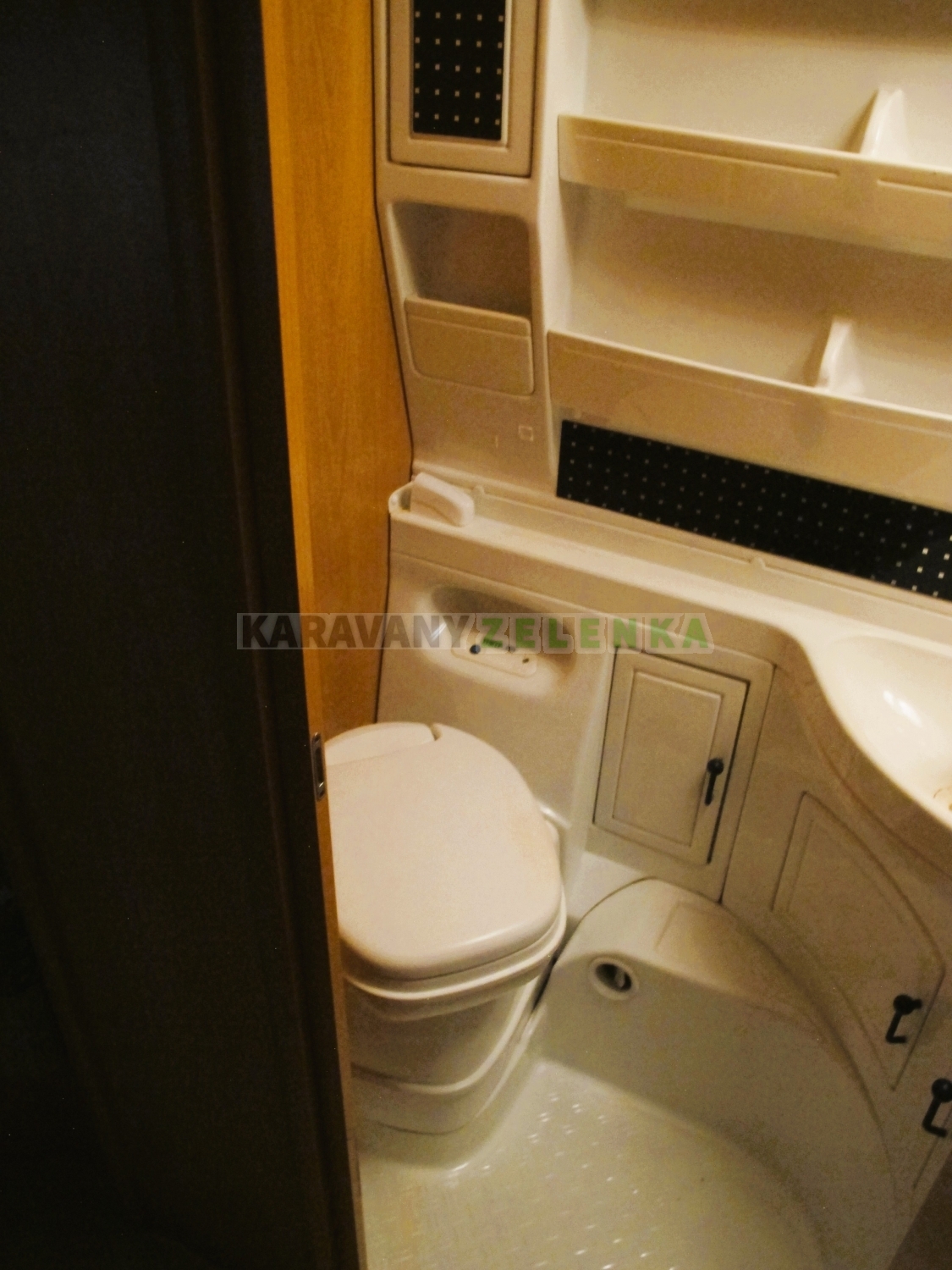 Karavan WILK 530 S4 Karavany Zelenka Pečky 602 692 885